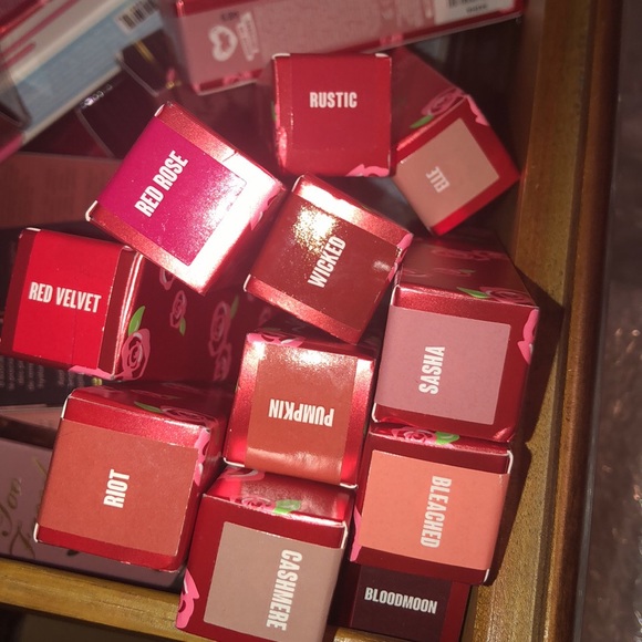 Lime crime matte lipstick - Picture 3 of 3